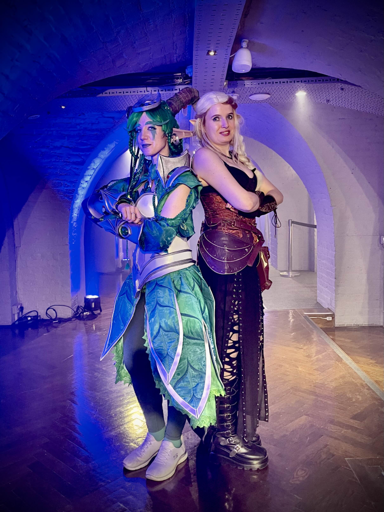 Kenika en cosplay d'Ysera avec Lina